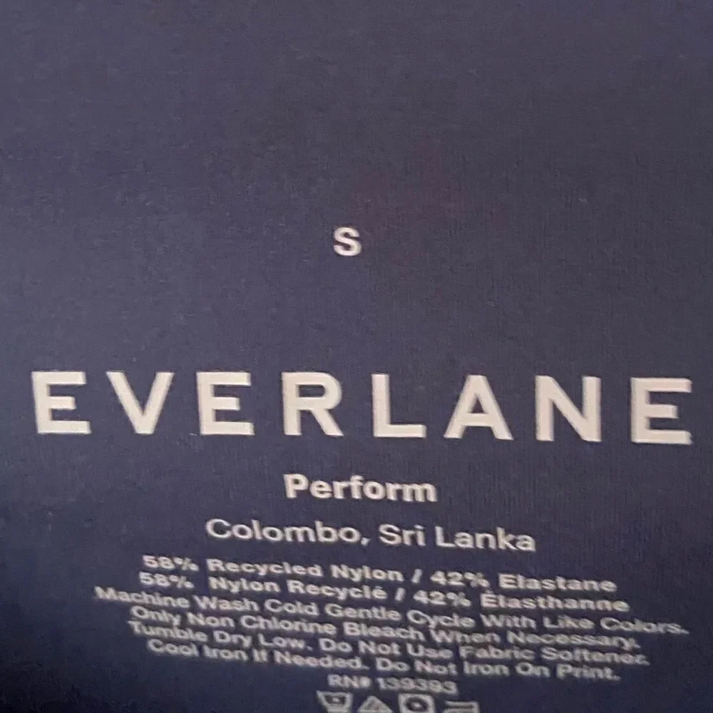 NWT Everlane The Perform Pocket Legging in Navy Size Small